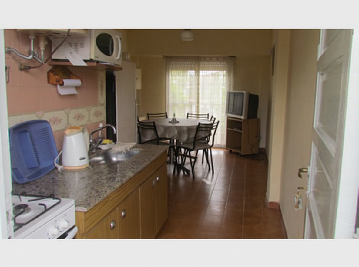 Departamentos a 5 cuadras del mar en San Clemente del Tuyú miniatura 2