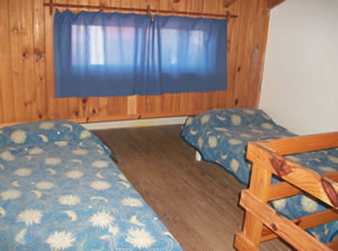 Departamentos con patio y parrilla a 100 metros del mar en Las Toninas miniatura 9