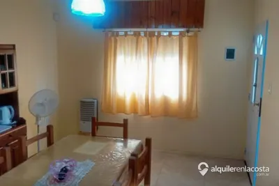 Tríplex con pileta y parrilla a 100 metros del mar en Mar del Tuyú foto 3