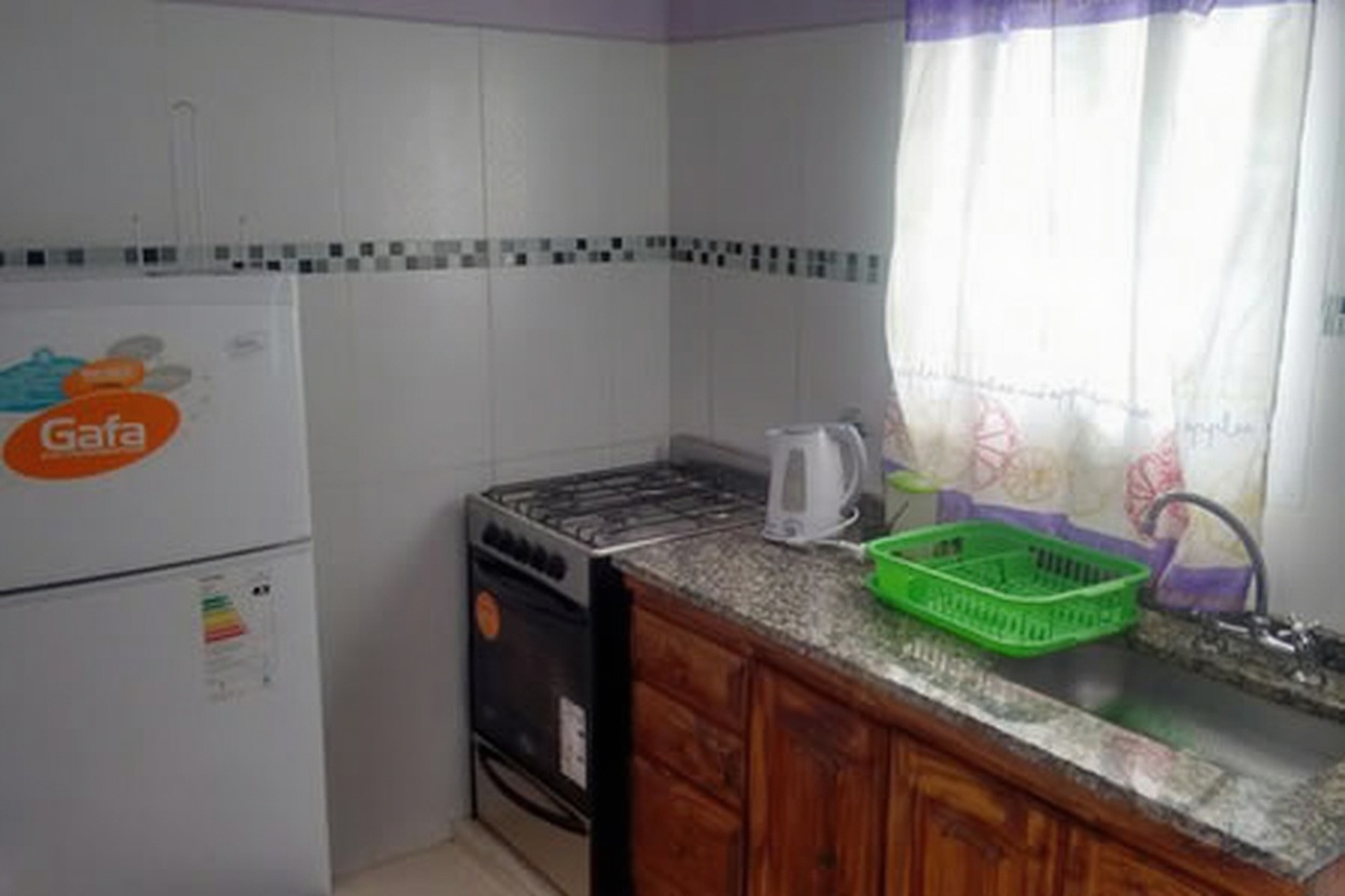 Tríplex con pileta y parrilla a 100 metros del mar en Mar del Tuyú miniatura 10