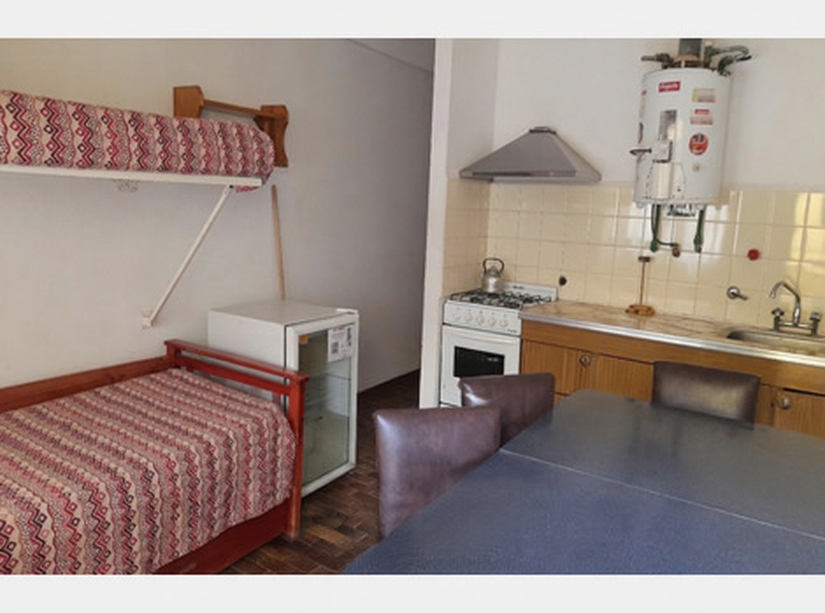 Departamentos con pileta y parrilla a 100 metros del mar en Las Toninas miniatura 2