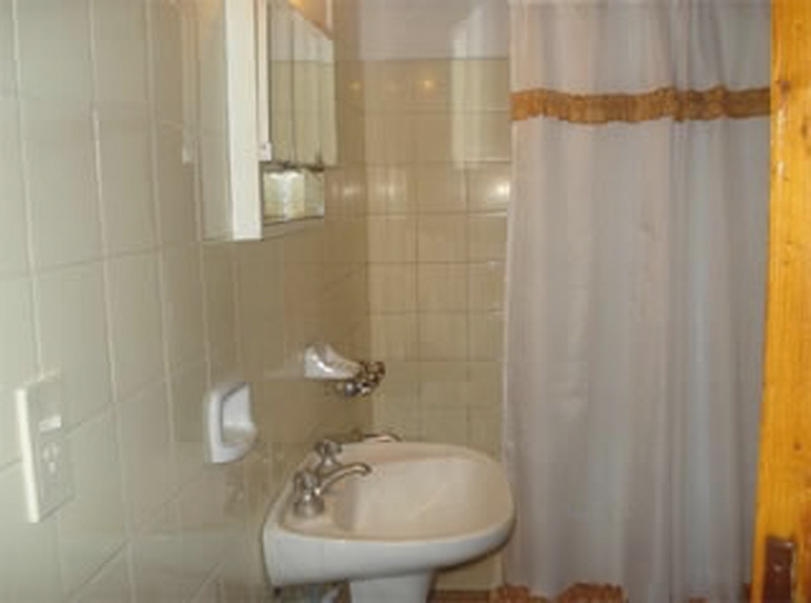 Departamentos con pileta y parrilla a 100 metros del mar en Las Toninas miniatura 5