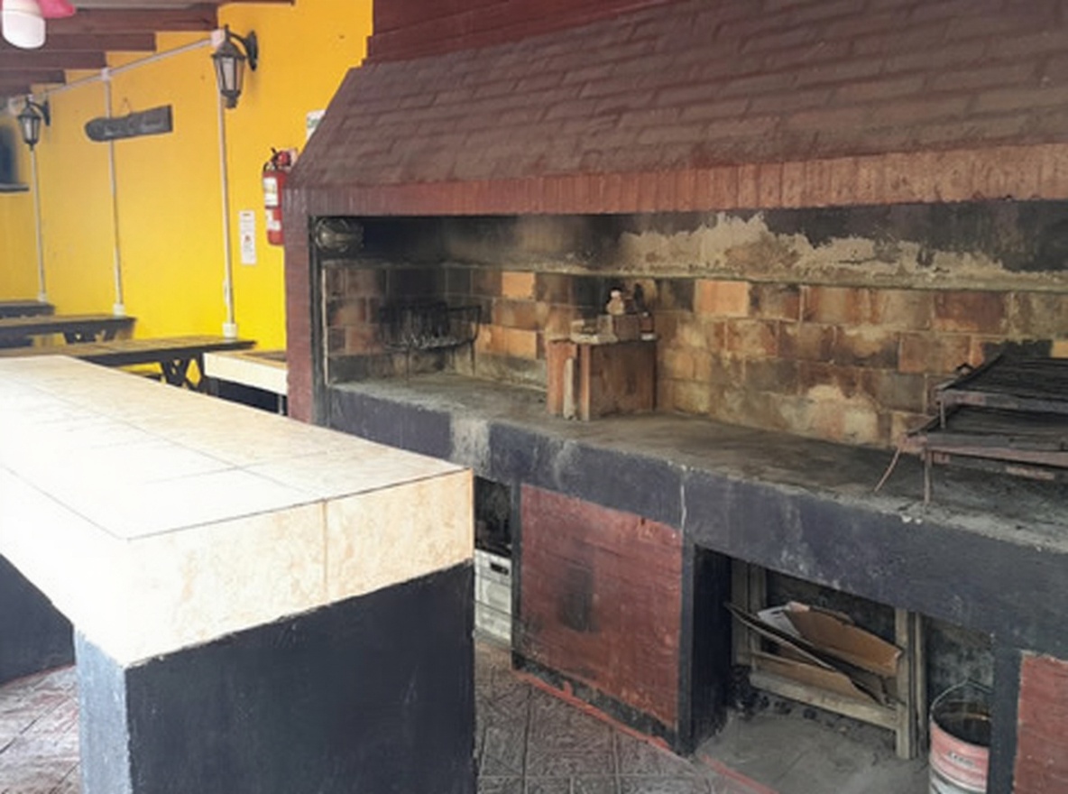 Departamentos con pileta y parrilla a 100 metros del mar en Las Toninas miniatura 7