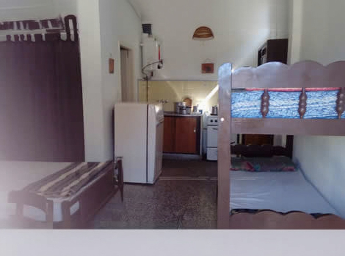 Departamentos con patio y parrilla a 200 metros del mar en Las Toninas miniatura 3