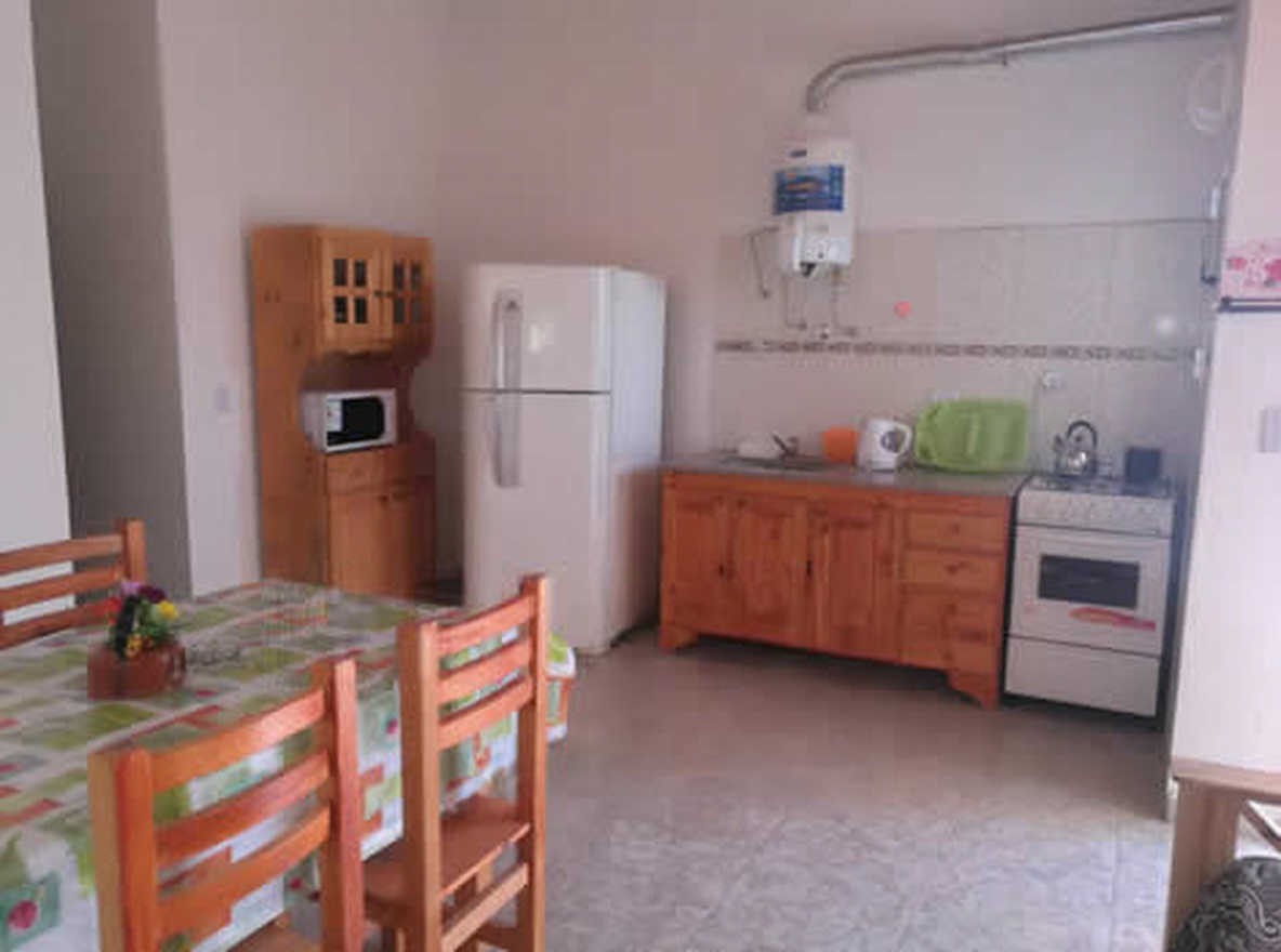 Departamentos con parque y parrilla a 100 metros del mar en Las Toninas miniatura 2