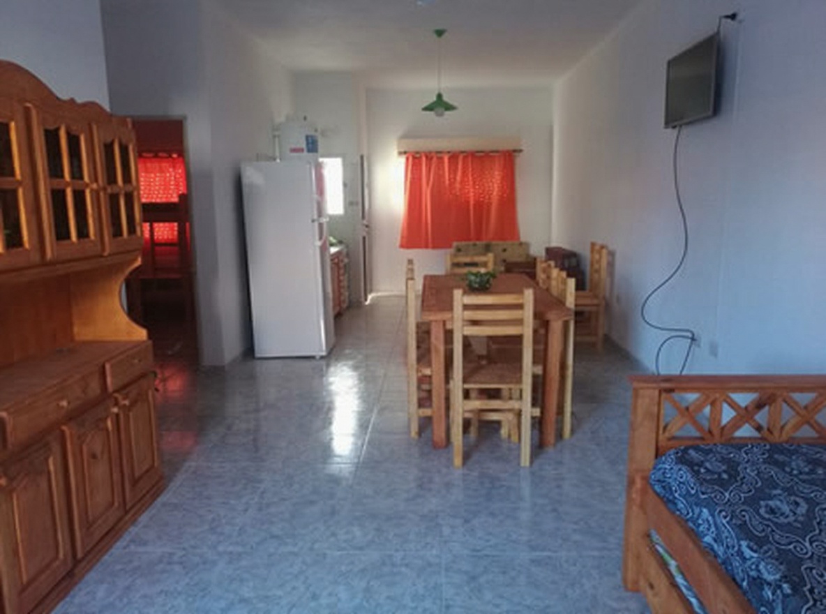 Departamentos con parque y parrilla a 100 metros del mar en Las Toninas miniatura 4