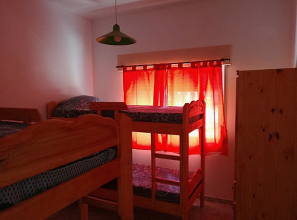 Departamentos con parque y parrilla a 100 metros del mar en Las Toninas miniatura 10