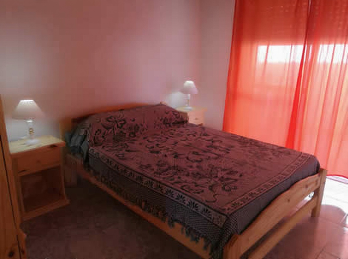 Departamentos con parque y parrilla a 100 metros del mar en Las Toninas miniatura 11