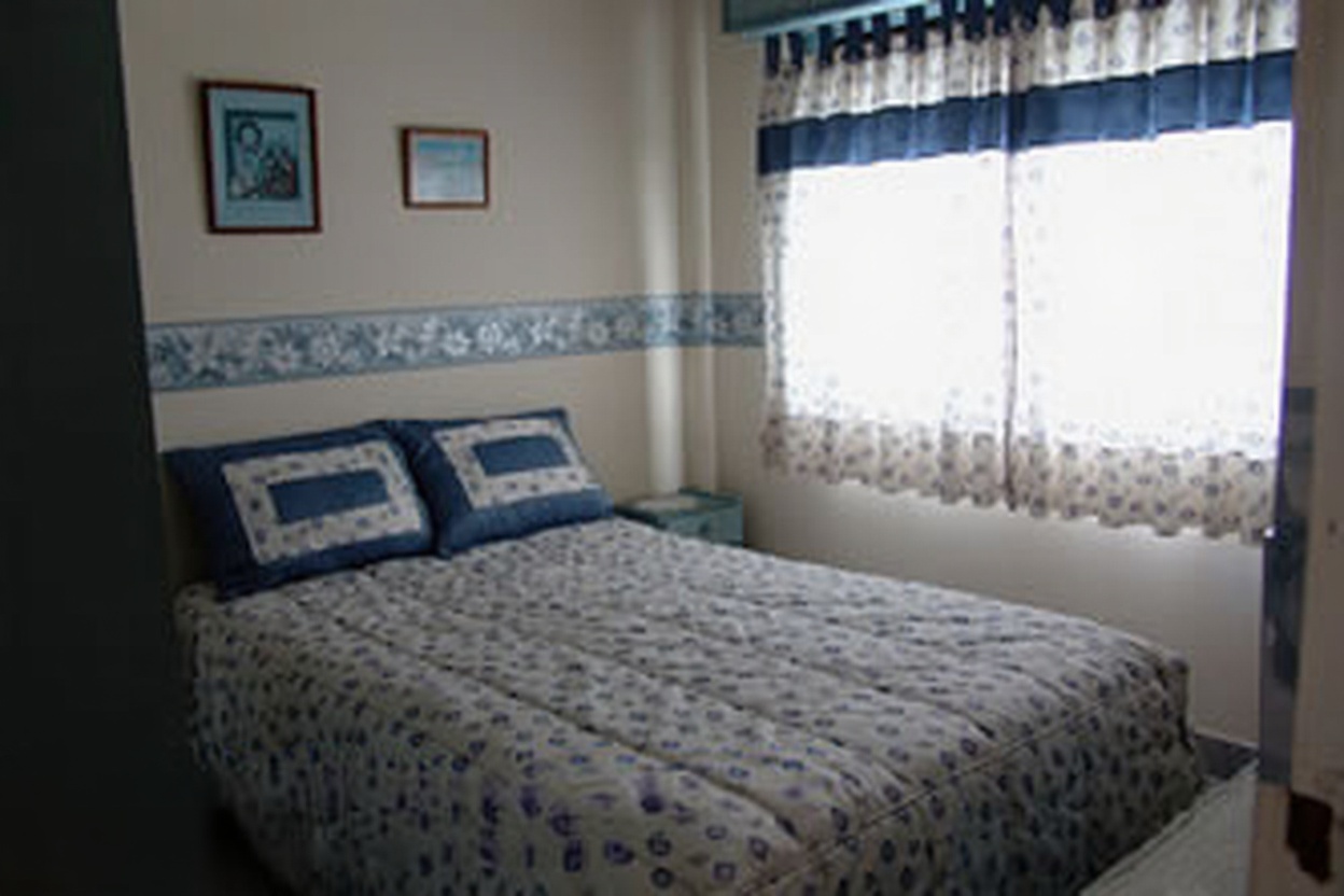 Departamentos con cochera y parrilla a 50 metros del mar en Santa Teresita miniatura 5