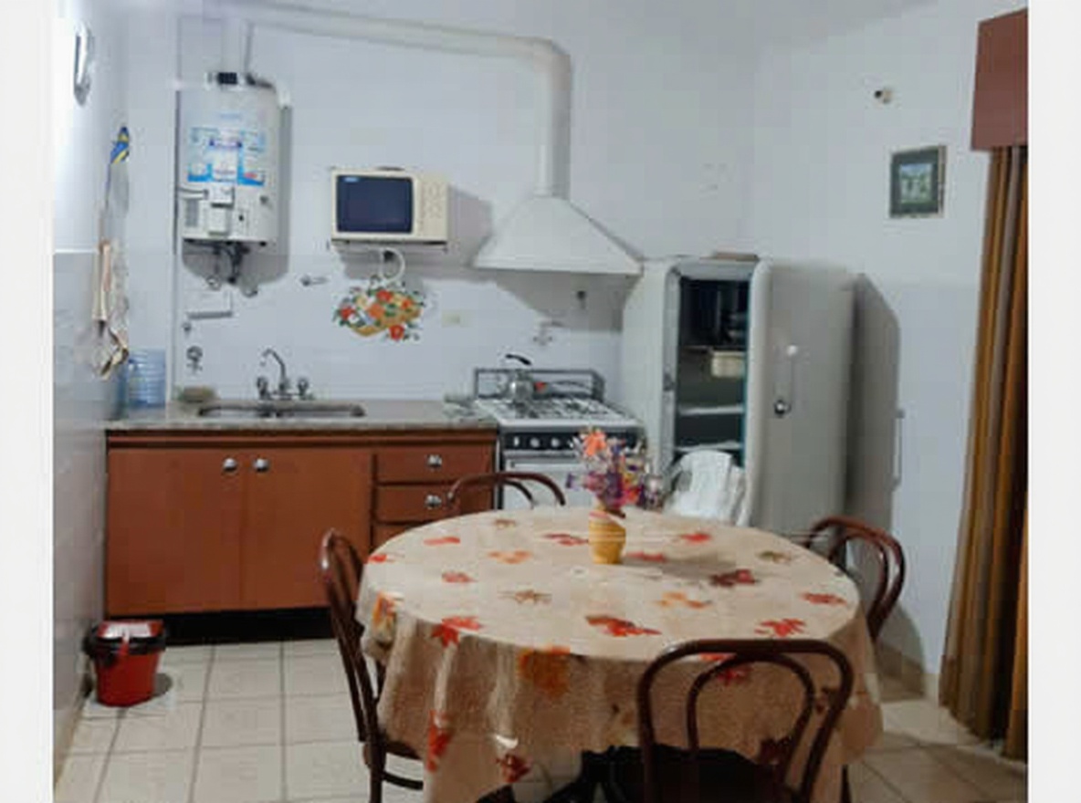 Departamentos a 300 metros del mar en San Clemente del Tuyú miniatura 2