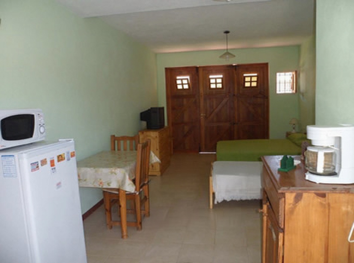 Departamentos con parrilla frente al mar en Mar del Tuyú miniatura 3