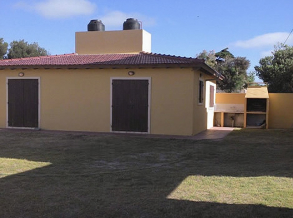 Departamentos con parrilla frente al mar en Mar del Tuyú miniatura 8