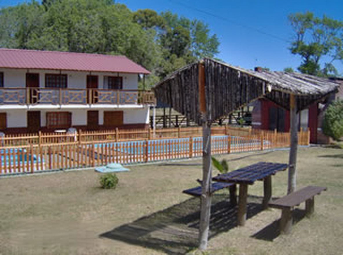 Monoambiente con pileta y parque a 3 cuadras del mar en San Clemente del Tuyú miniatura 11