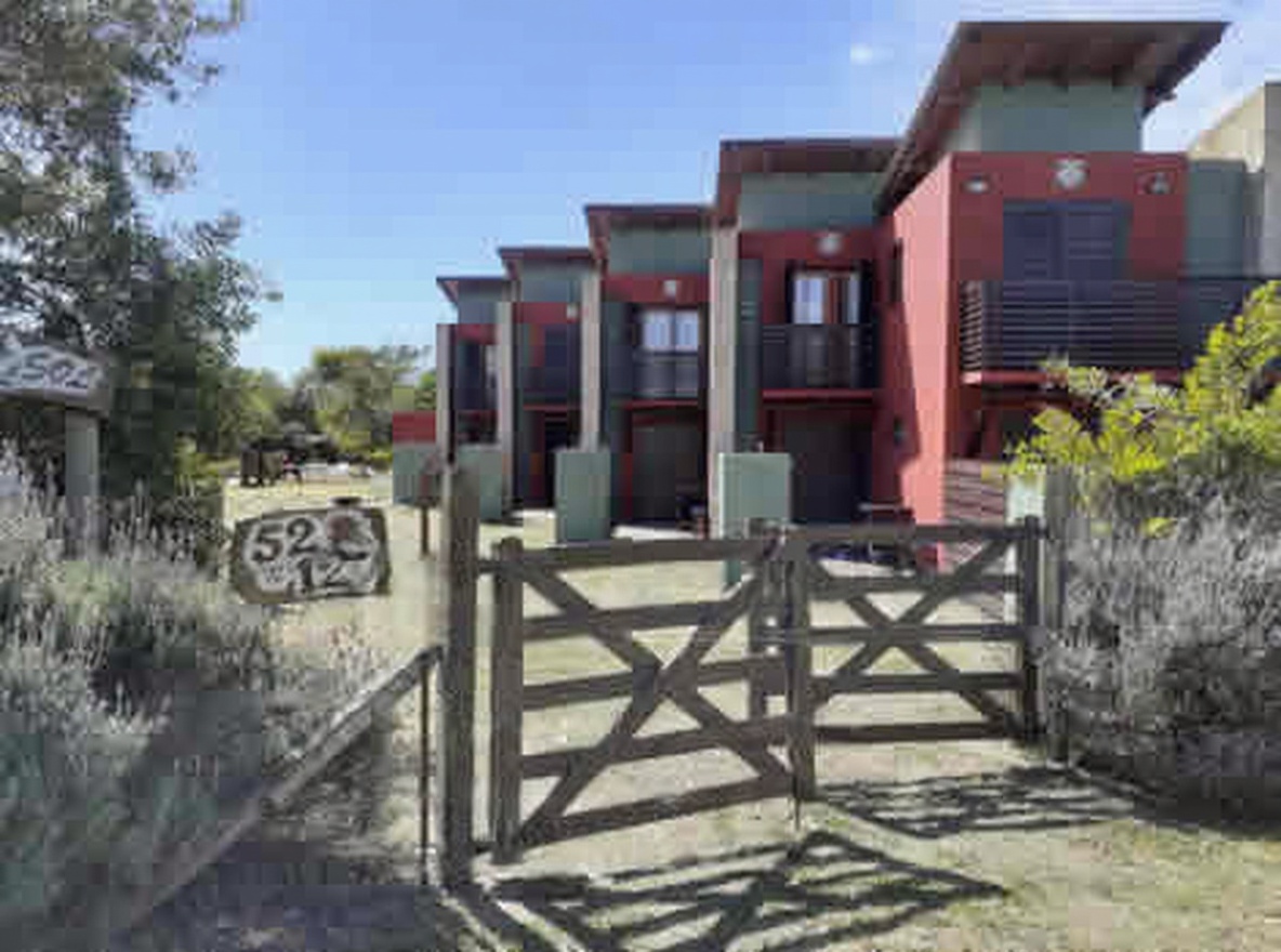 Cabañas con pileta y parrilla a 100 metros del mar en Costa Chica