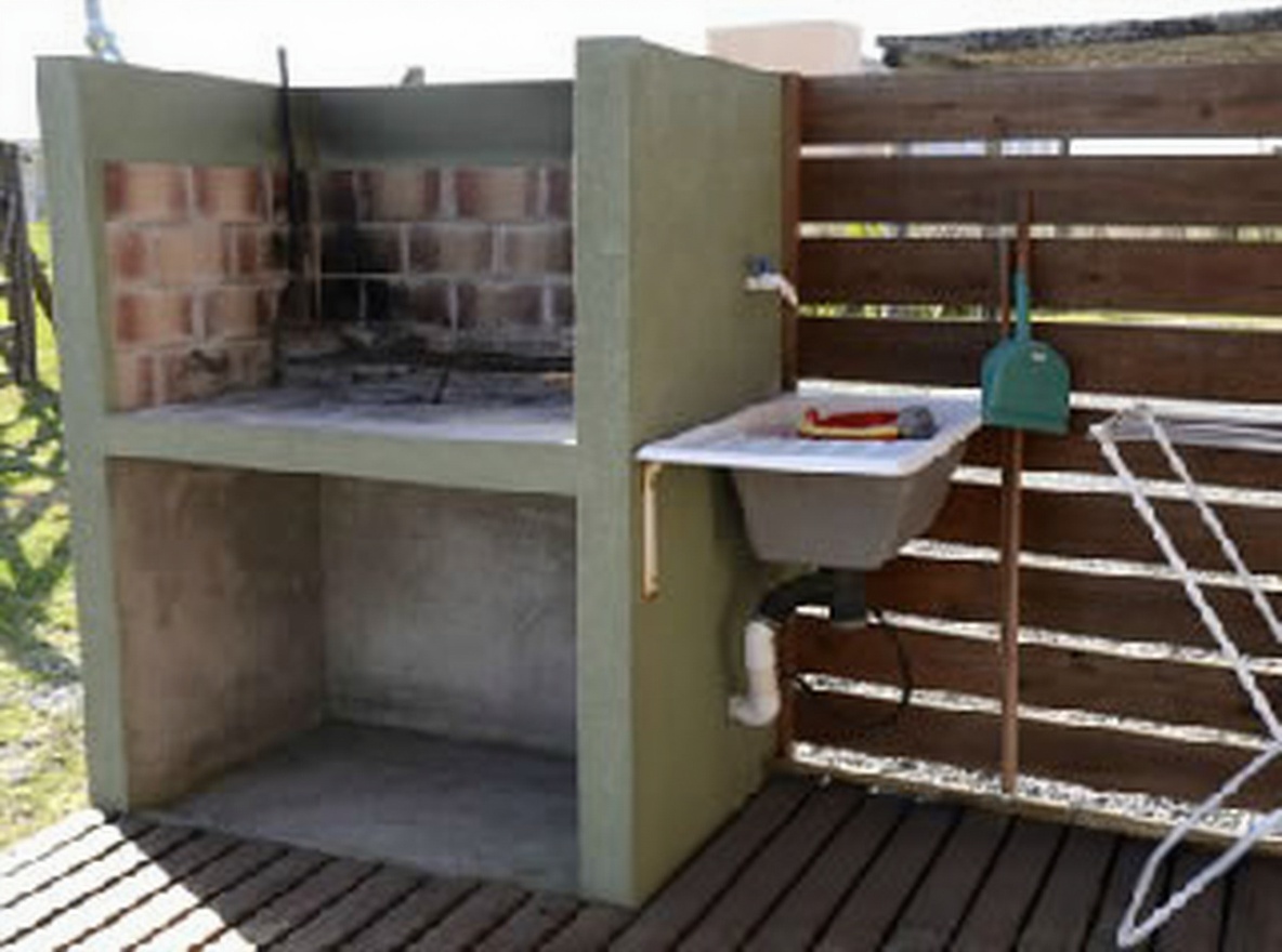 Cabañas con pileta y parrilla a 100 metros del mar en Costa Chica miniatura 9