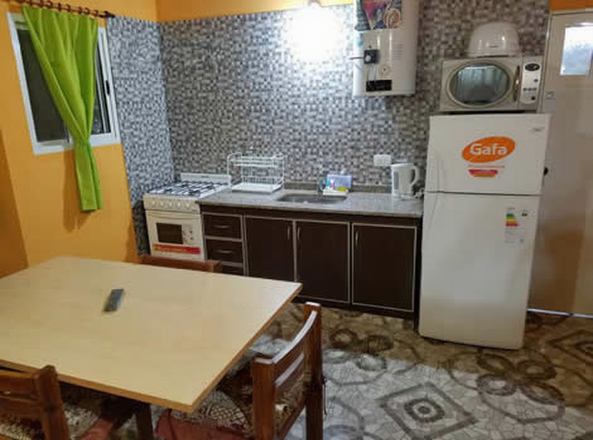 Dúplex con WiFi a 200 metros del mar en San Clemente del Tuyú miniatura 4