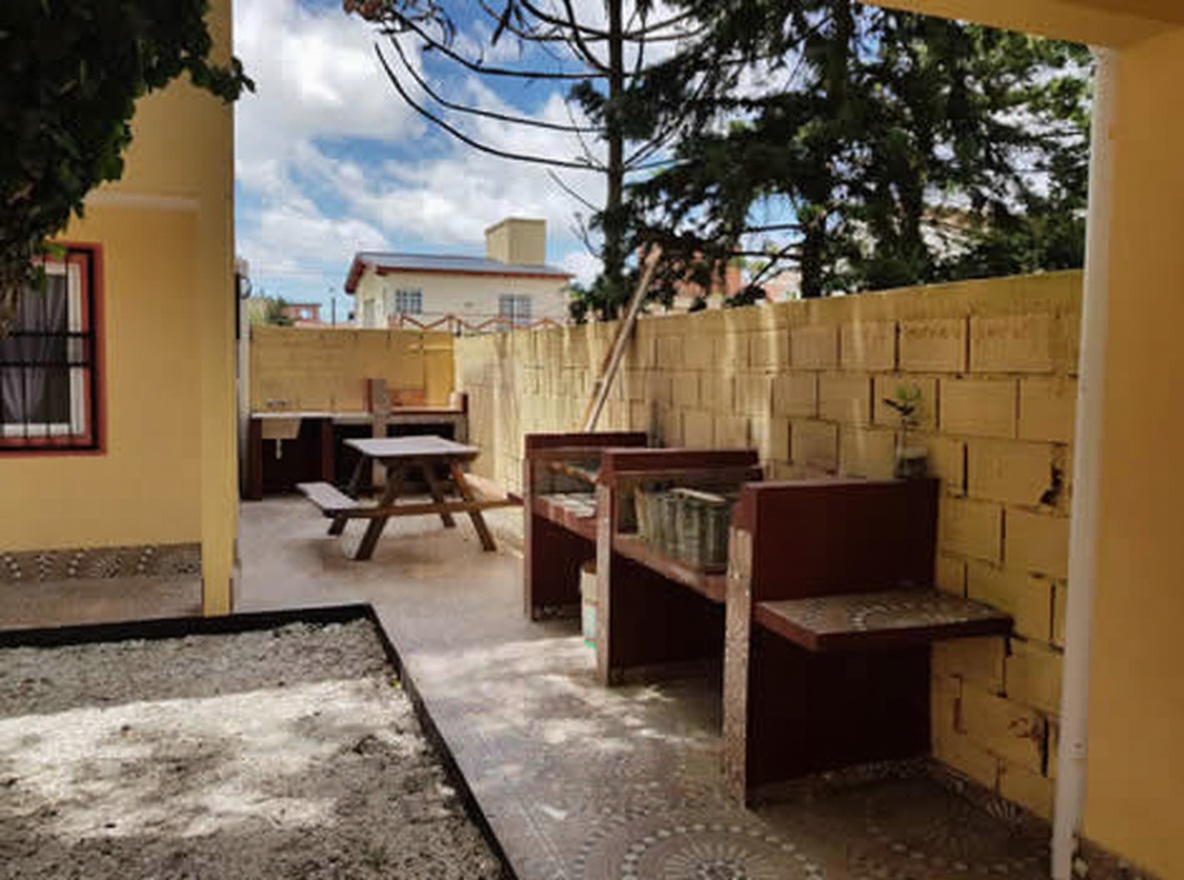 Dúplex con WiFi a 200 metros del mar en San Clemente del Tuyú miniatura 8