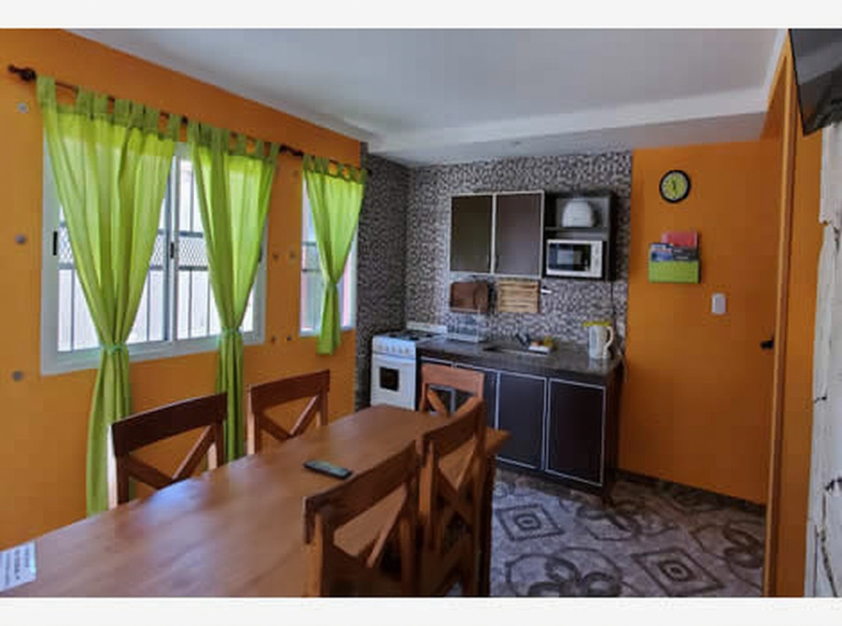 Dúplex con WiFi a 200 metros del mar en San Clemente del Tuyú miniatura 11