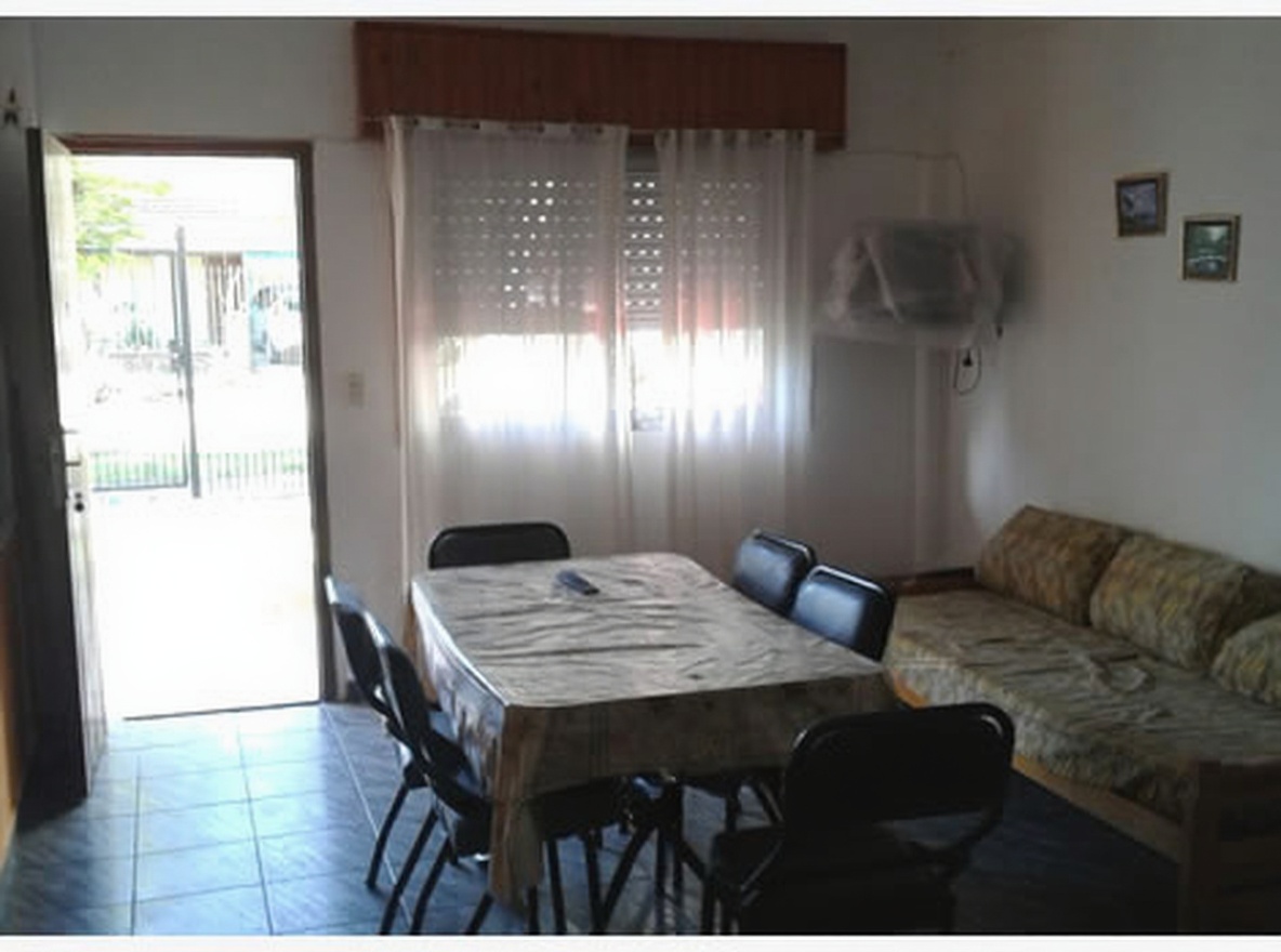 Dúplex con parque y parrilla en San Clemente del Tuyú miniatura 3