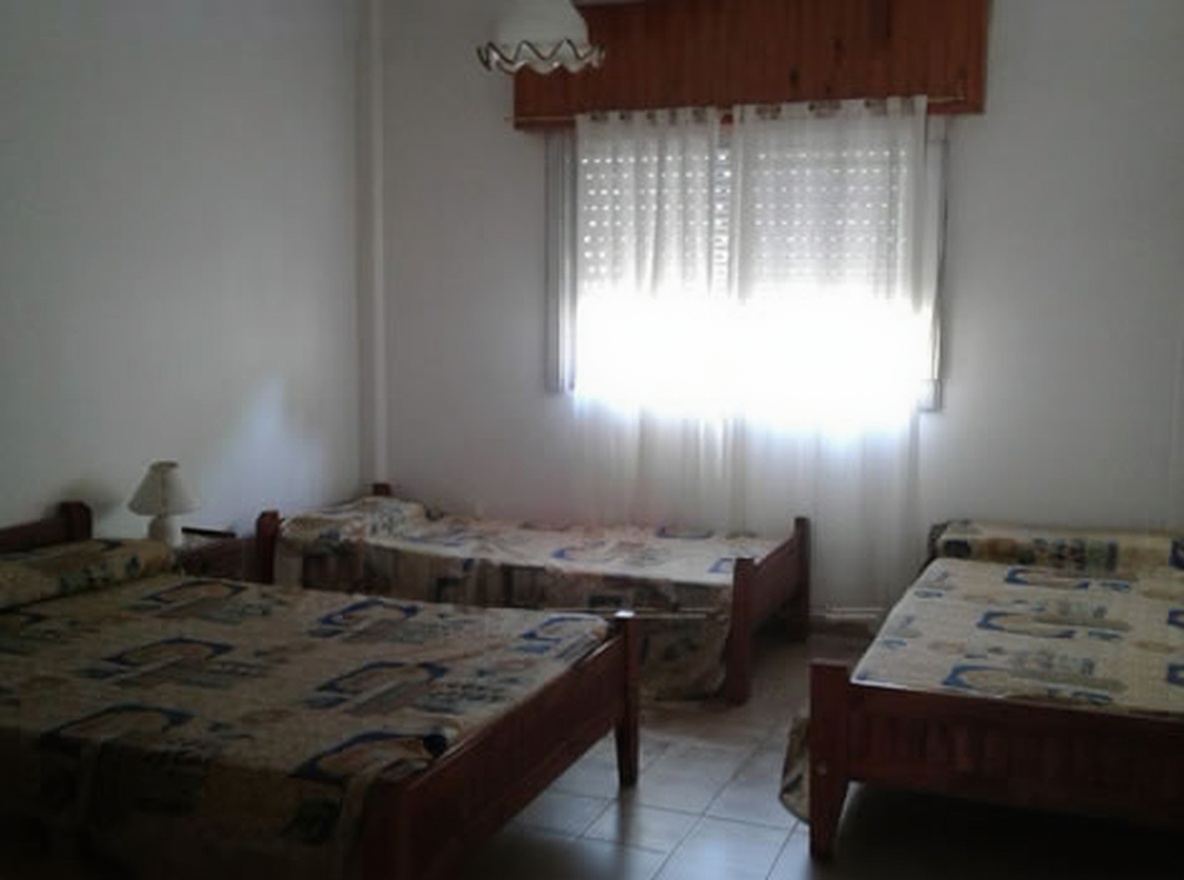 Dúplex con parque y parrilla en San Clemente del Tuyú miniatura 7