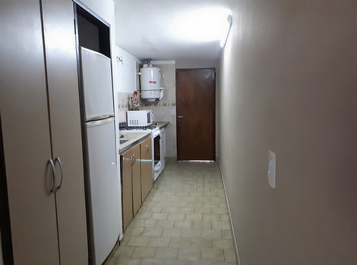 Dúplex con patio y parrilla a 5 cuadras del mar en Lucila del Mar miniatura 4