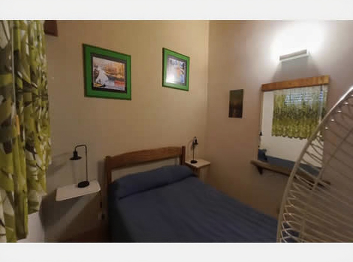 Dúplex con patio y parrilla a 5 cuadras del mar en Lucila del Mar miniatura 9