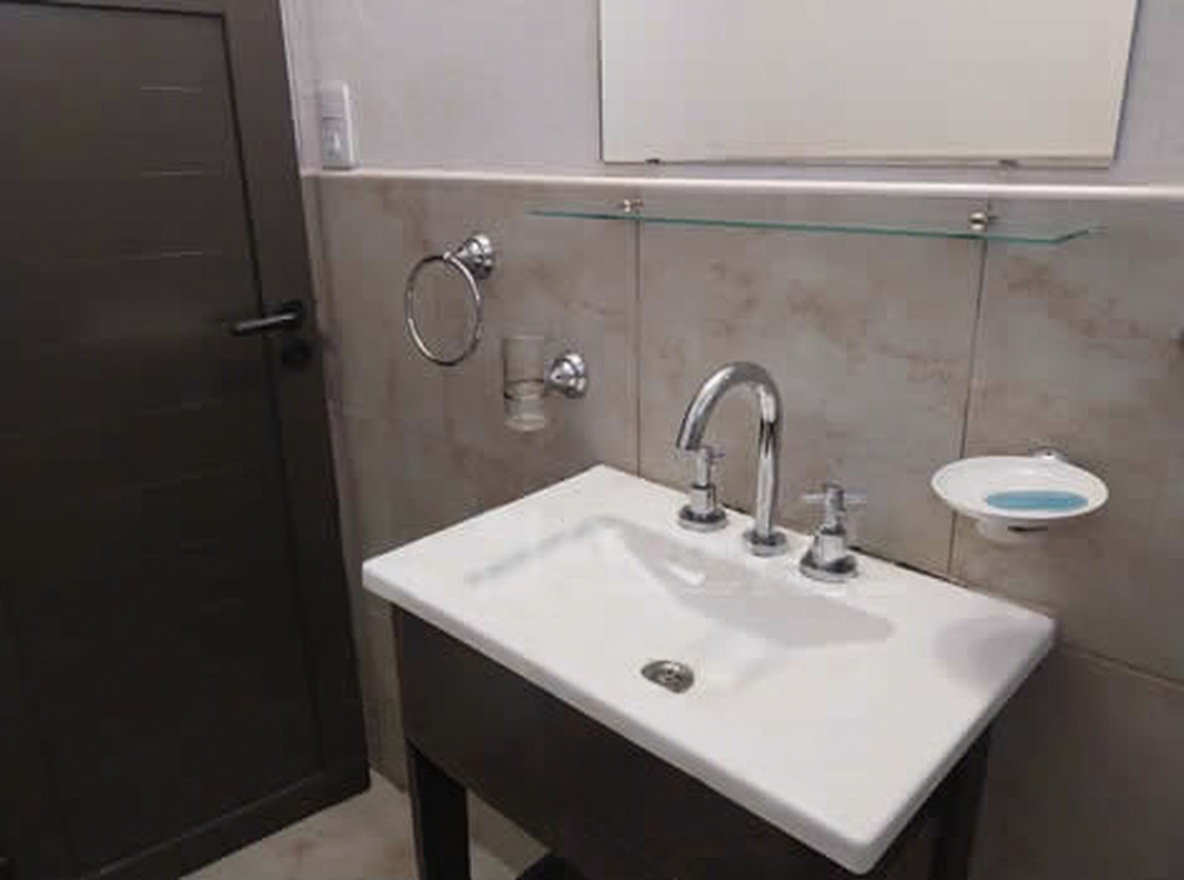 Dúplex para 8 personas a 100 metros de la playa en Lucila miniatura 9