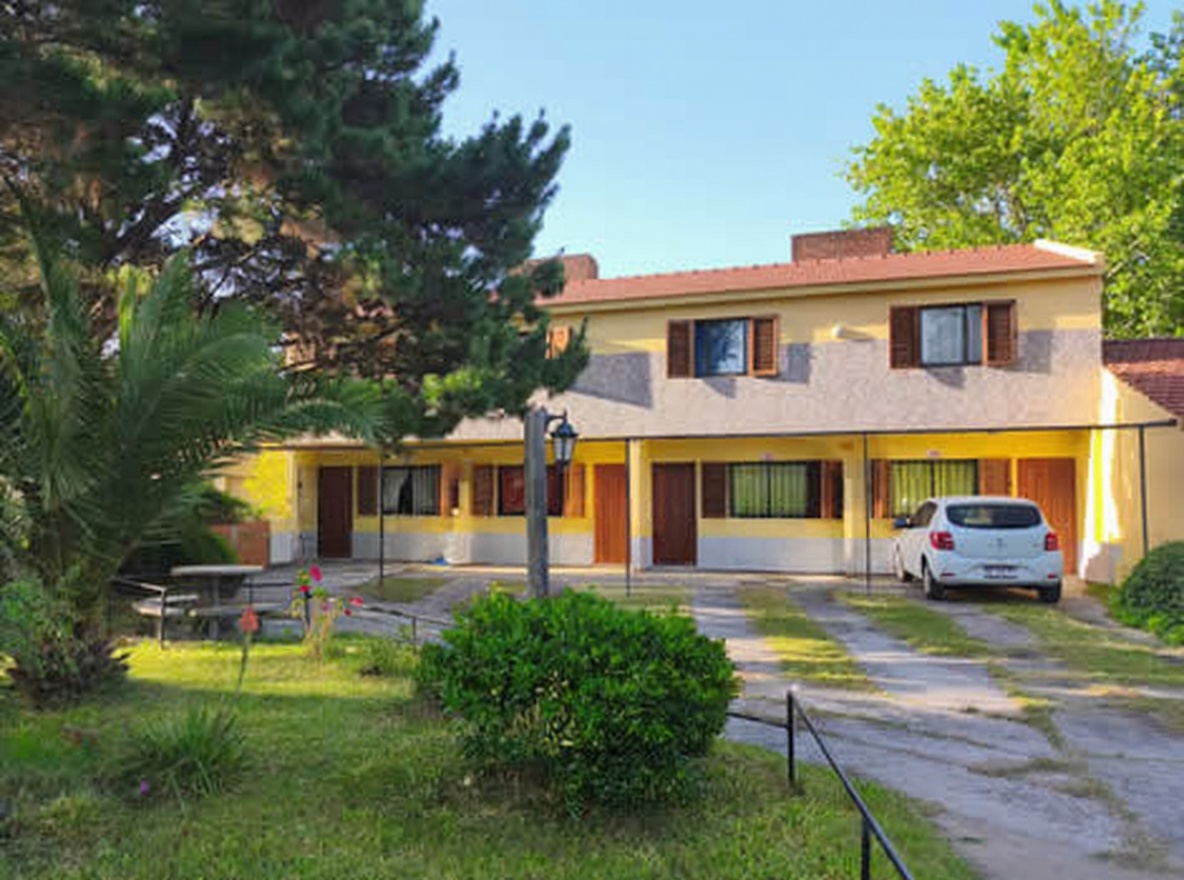 Dúplex de 3 dormitorios a 300 metros del mar en Mar del Tuyú foto 1