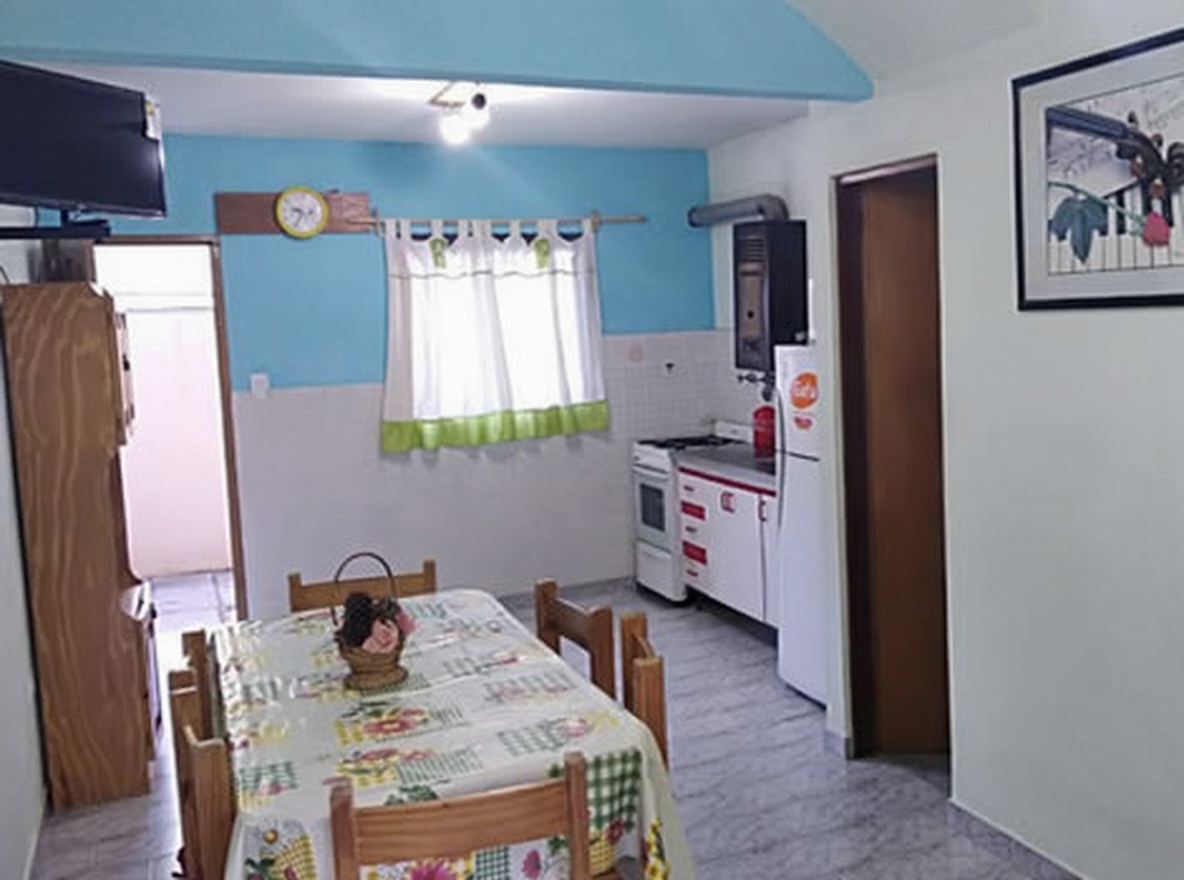 Dúplex de 3 dormitorios a 300 metros del mar en Mar del Tuyú miniatura 4