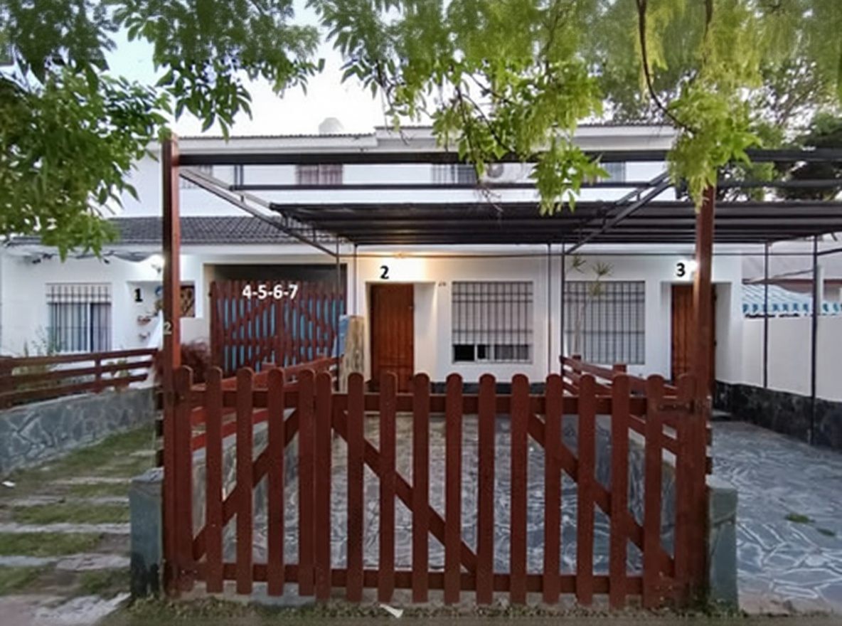 Dúplex con patio y parrilla a 400 metros del mar en Mar del Tuyú foto 1