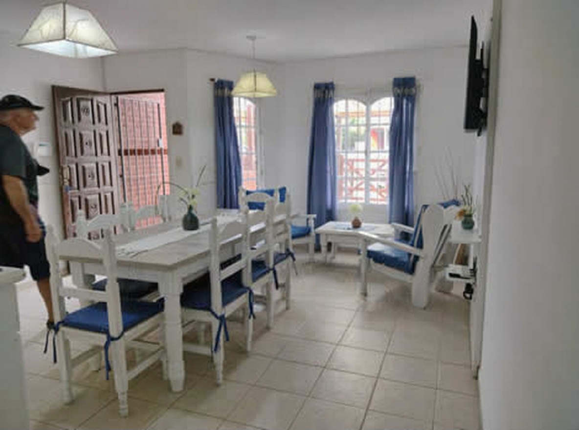 Dúplex con patio y parrilla a 150 metros del mar en Mar del Tuyú miniatura 2