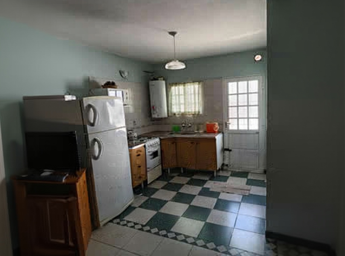 Dúplex para 6 personas a 100 metros del mar en Mar del Tuyú miniatura 3