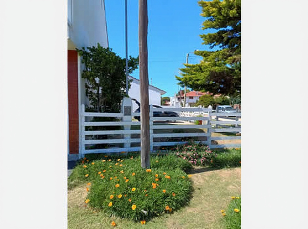 Dúplex para 6 personas a 100 metros del mar en Mar del Tuyú miniatura 5