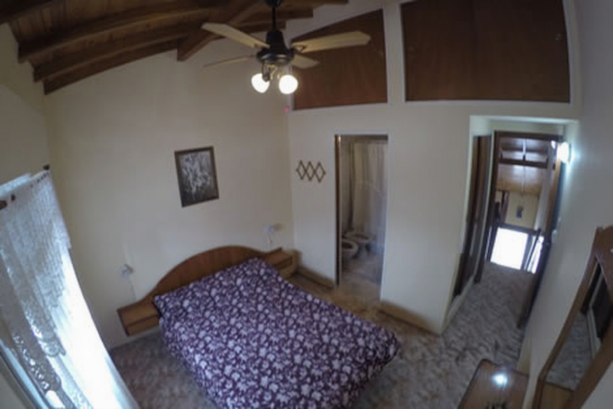 Dúplex con parque y parrilla a 400 metros del mar en Mar del Tuyú miniatura 6