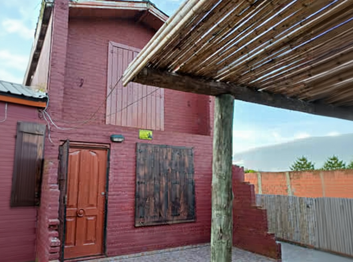 Dúplex con parque y parrilla a 100 metros del mar en Costa Chica miniatura 2