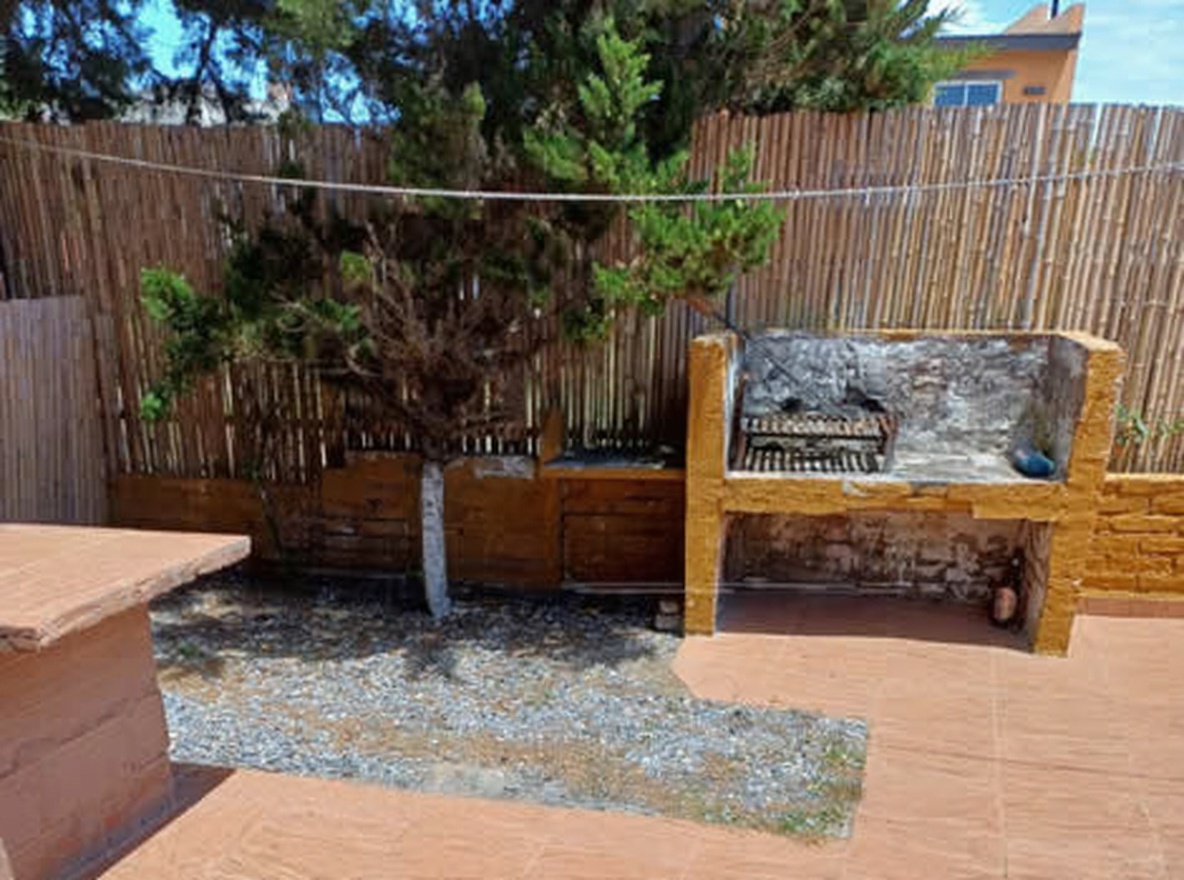 Dúplex con parque y parrilla a 100 metros del mar en Costa Chica miniatura 12