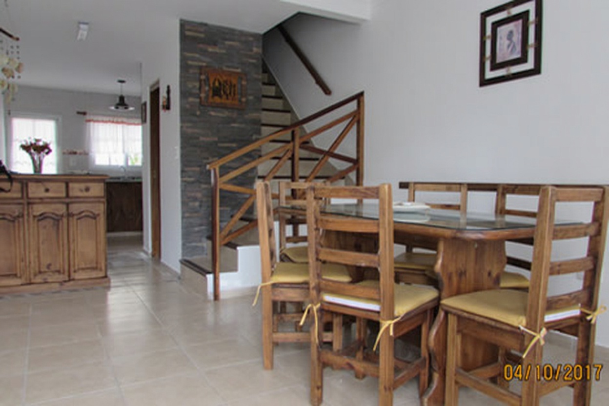 Dúplex con WiFi a 3 cuadras del mar en San Clemente del Tuyú miniatura 3