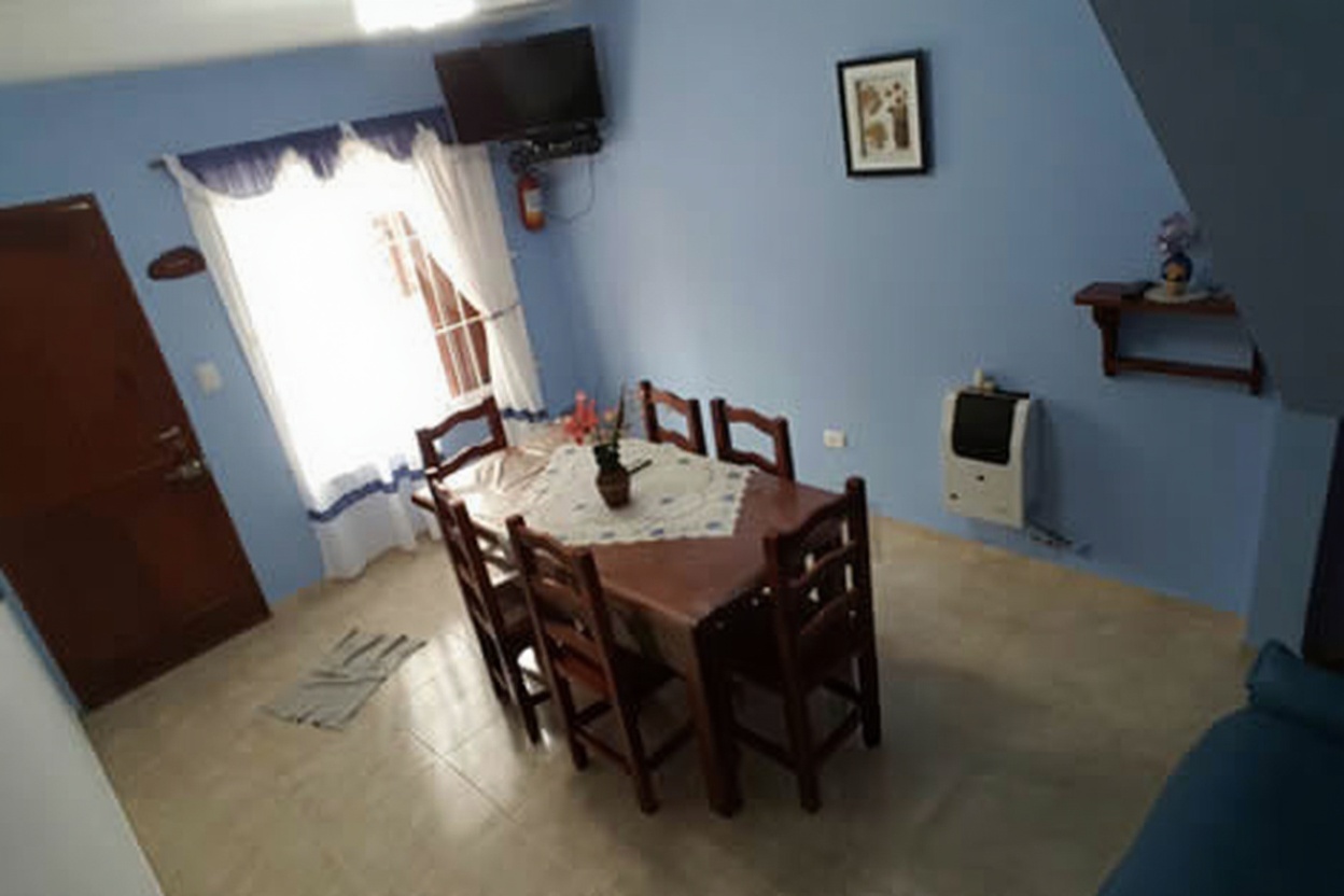 Dúplex con patio y parrilla a 80 metros del mar en Las Toninas miniatura 4