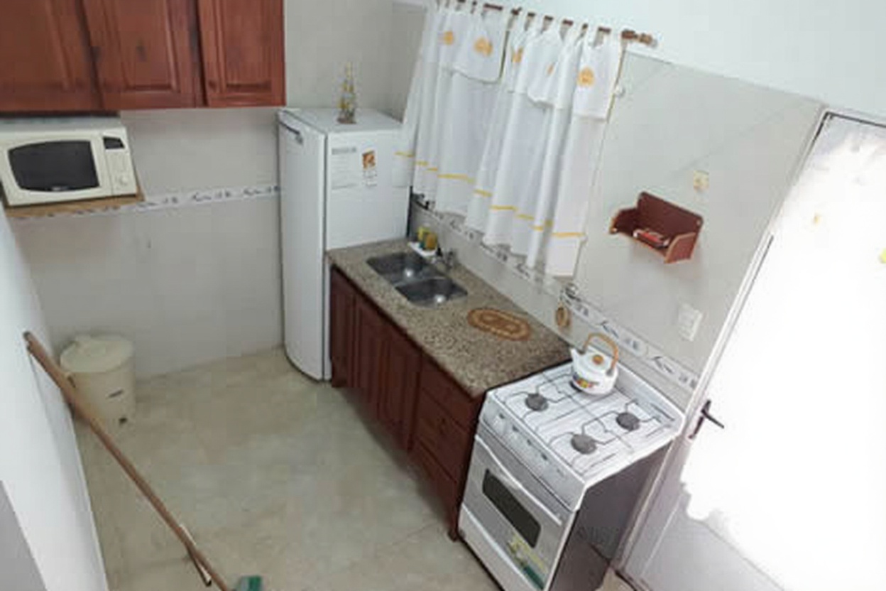 Dúplex con patio y parrilla a 80 metros del mar en Las Toninas miniatura 6