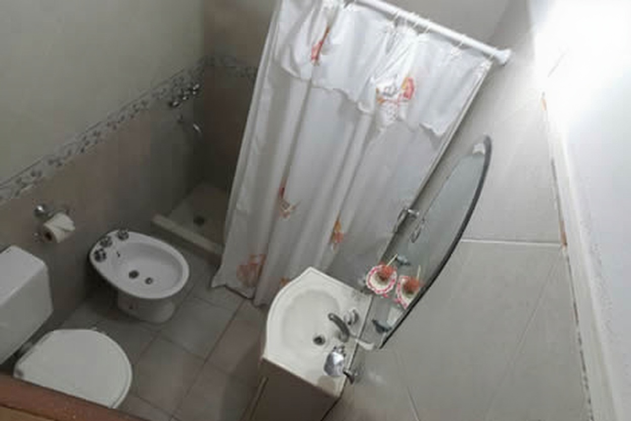 Dúplex con patio y parrilla a 80 metros del mar en Las Toninas miniatura 7