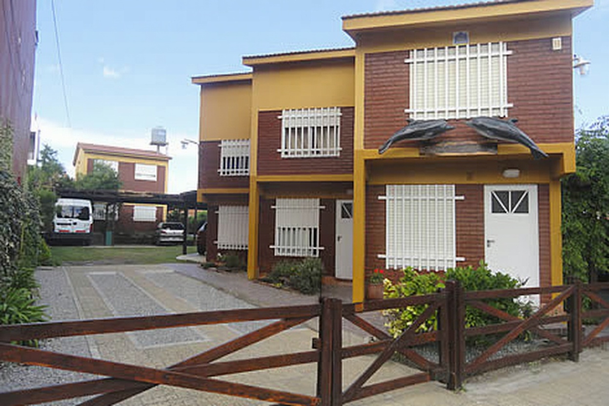 Dúplex con patio y parrilla a 100 metros del mar en Las Toninas