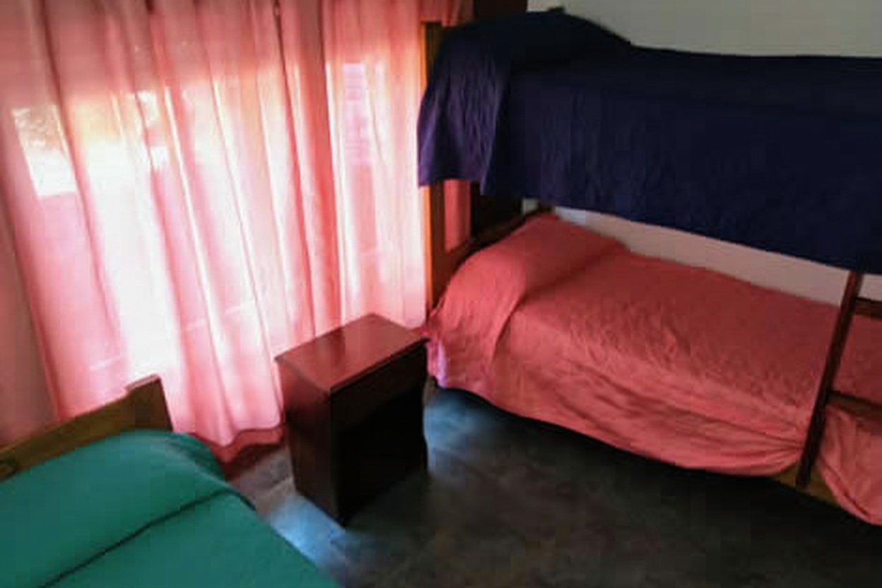 Dúplex con patio y parrilla a 100 metros del mar en Las Toninas miniatura 6