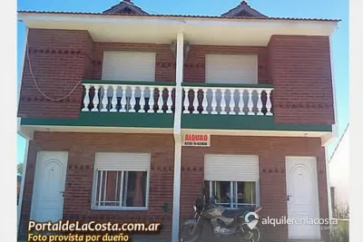 Dúplex con patio y parrilla a 200 metros del mar en Las Toninas