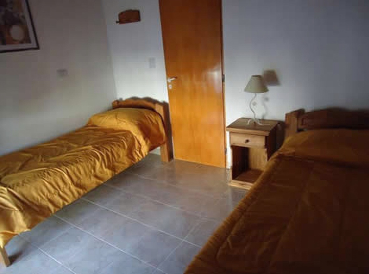 Dúplex con patio y parrilla en Las Toninas miniatura 6