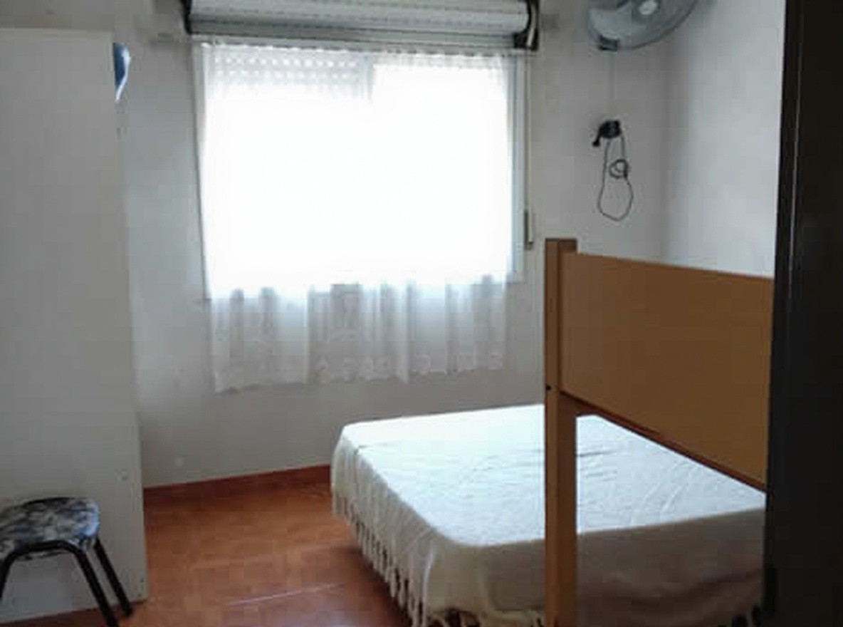 Dúplex con parque y parrilla a 2 cuadras del mar en Las Toninas miniatura 8