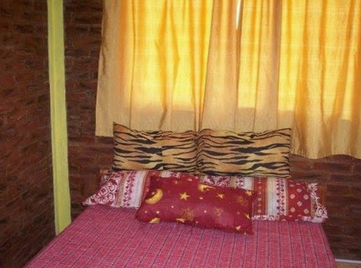 Dúplex con pileta y parrilla a 4 cuadras del mar en Santa Teresita miniatura 7