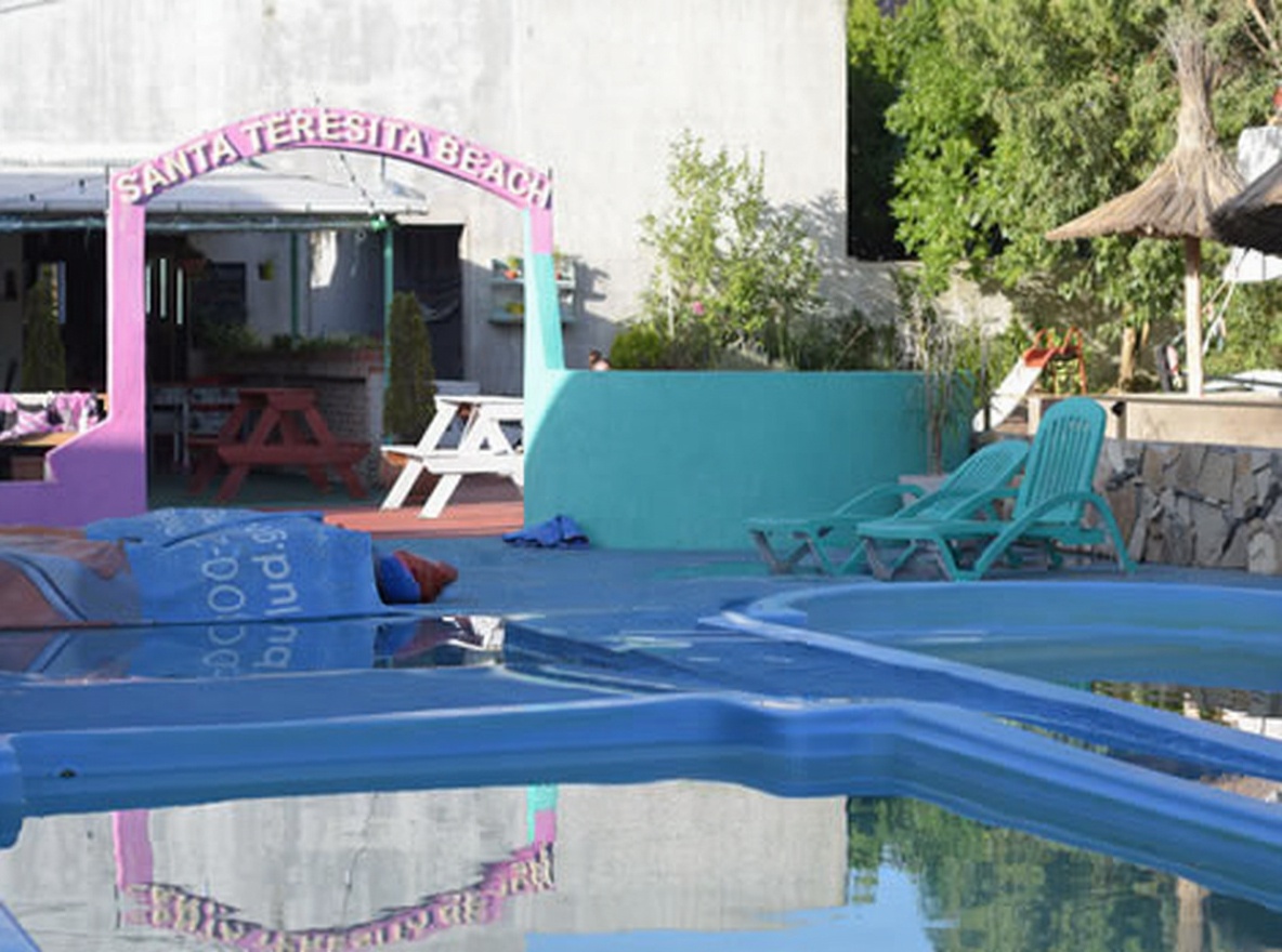 Dúplex con pileta y parrilla a 4 cuadras del mar en Santa Teresita miniatura 10