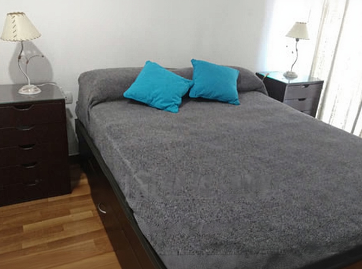 Dúplex con patio y parrilla a 4 cuadras del mar en Santa Teresita miniatura 8