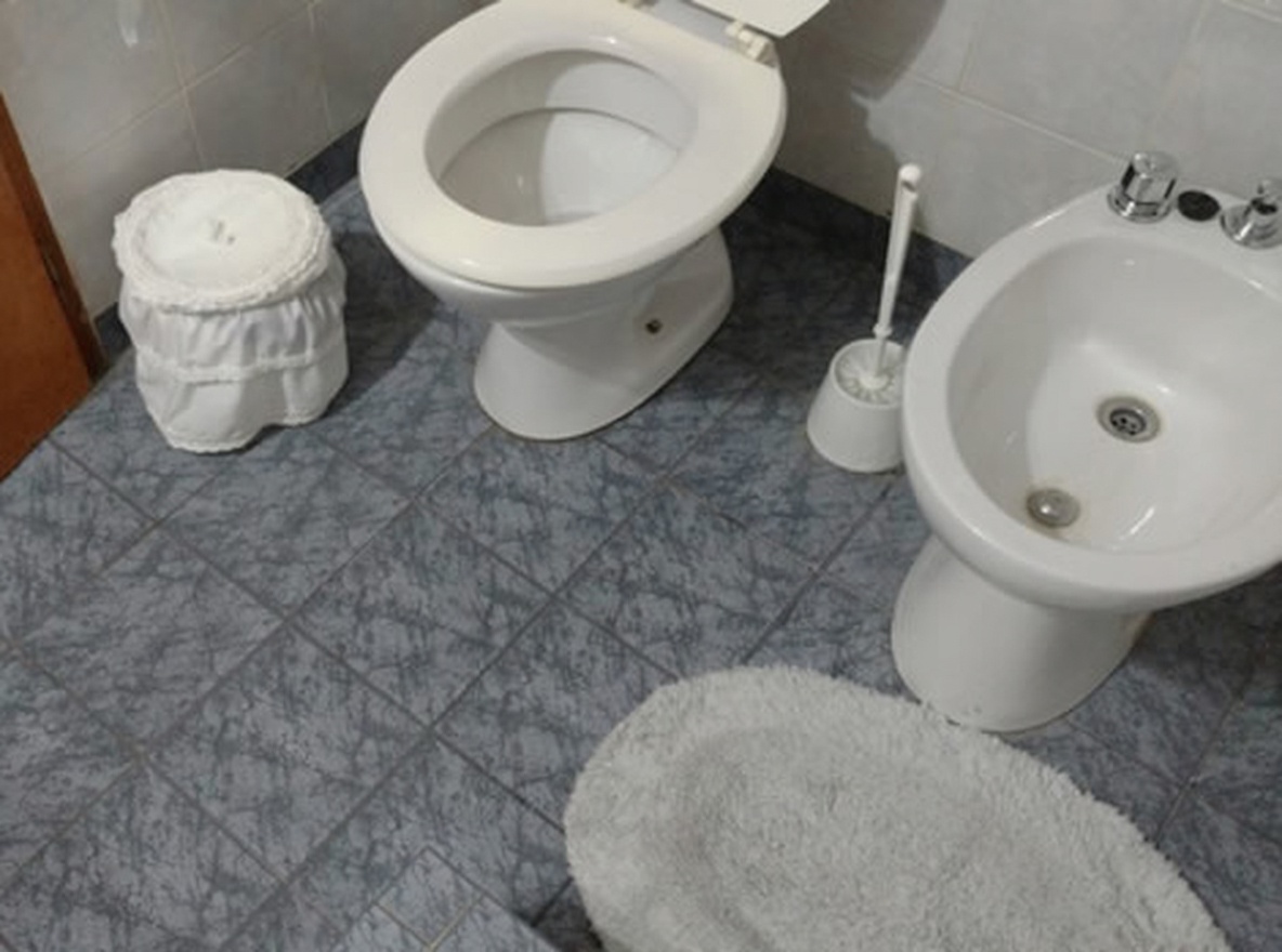 Dúplex con patio y parrilla a 4 cuadras del mar en Santa Teresita miniatura 11