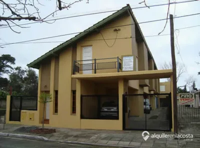 Dúplex con patio y parrilla en Santa Teresita